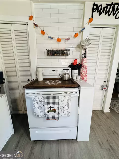 Kitchen - 282 Wilcox Rd, Lagrange, GA 30241 photo 8 of 8