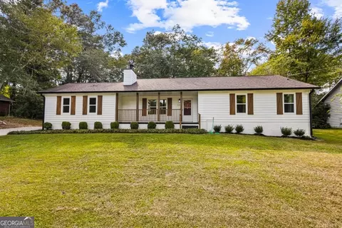 101 Shannon Chase Ln, Fairburn, GA 30213