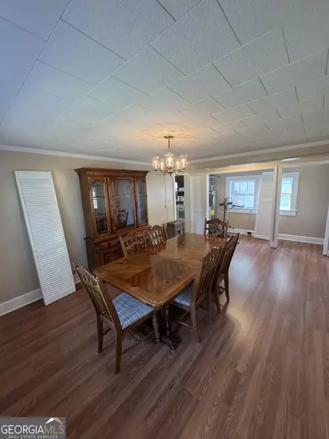 Dining - 812 Elm St, Lagrange, GA 30240 photo 2 of 3