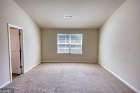 Bedroom - 11224 Aliyah Dr, Hampton, GA 30228 photo 3 of 9