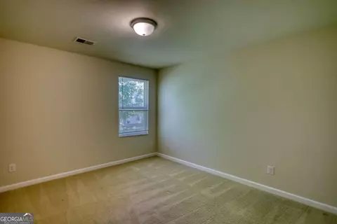 Bedroom - 11224 Aliyah Dr, Hampton, GA 30228 photo 7 of 9