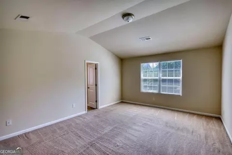 Bedroom - 11224 Aliyah Dr, Hampton, GA 30228 photo 2 of 9