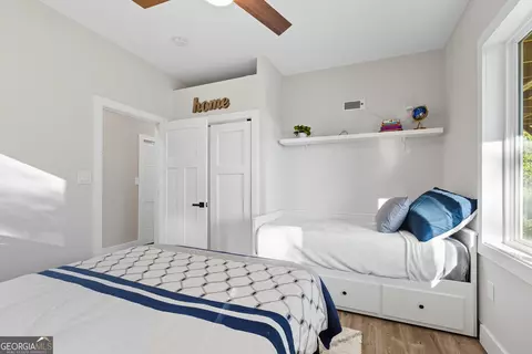 Bedroom - 929 Crescent Dr, Toccoa, GA 30577 photo 5 of 8
