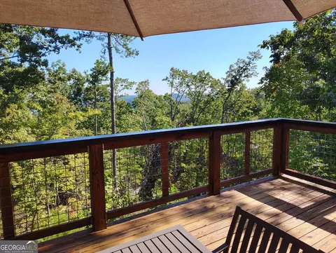 Exterior - 929 Crescent Dr, Toccoa, GA 30577 photo 12 of 15