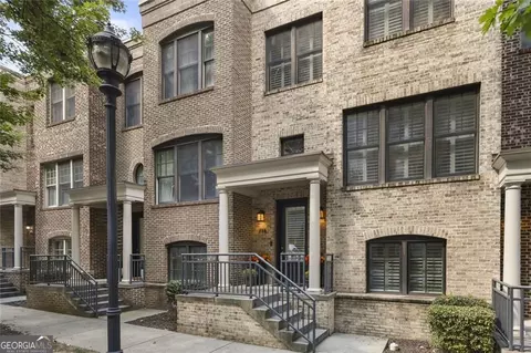 718 Cosmopolitan Dr NE, Atlanta, GA 30324