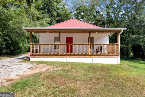 249 S Hill St, Toccoa, GA 30577