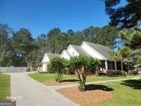 11 Edgewater Dr #2, Tifton, GA 31793