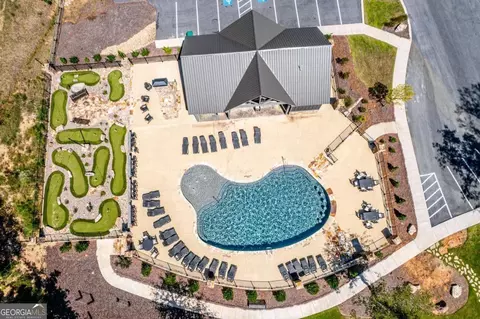 147 Falls Ln NE, Milledgeville, GA 31061