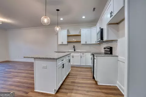 Kitchen - 138 Eighth Ave #25, Rome, GA 30161 photo 1 of 3