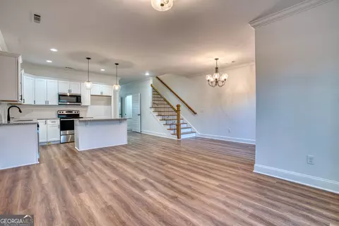 Living - 138 Eighth Ave #25, Rome, GA 30161 photo 3 of 3