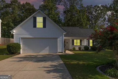 1880 Roxey Ln, Winder, GA 30680