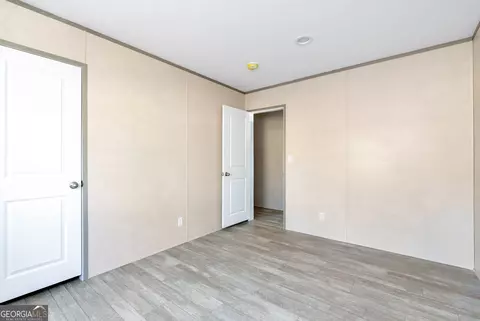 Bedroom - 140 Emerald Dr, Clarkesville, GA 30523 photo 5 of 5