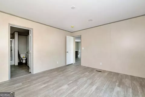Bedroom - 140 Emerald Dr, Clarkesville, GA 30523 photo 1 of 5