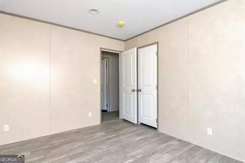 Bedroom - 140 Emerald Dr, Clarkesville, GA 30523 photo 3 of 5