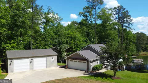 653 Cardinal Dr, Monticello, GA 31064