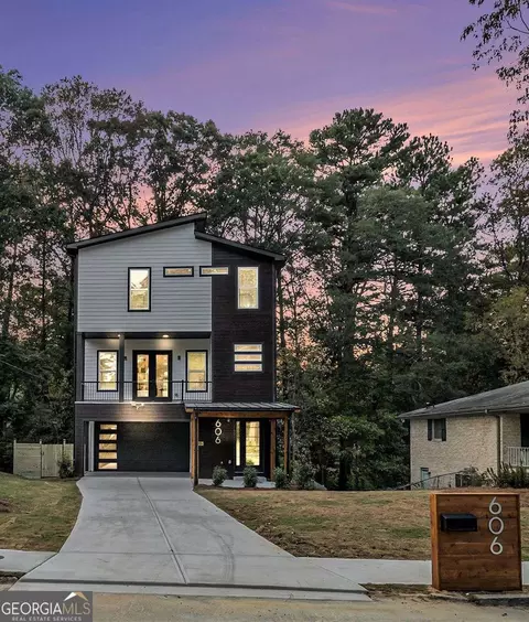 606 Church St NW, Atlanta, GA 30318