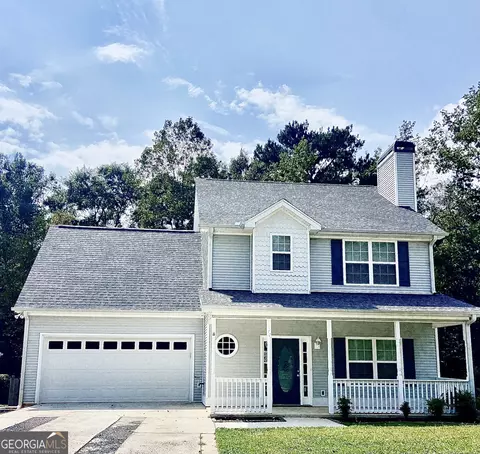 77 Crescent St, Newnan, GA 30265