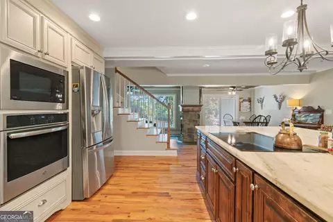 Kitchen - 1905 Johnson Rd, Macon, GA 31220 photo 10 of 12