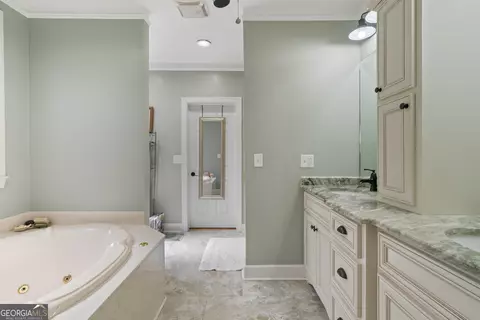 Bath - 1905 Johnson Rd, Macon, GA 31220 photo 2 of 11