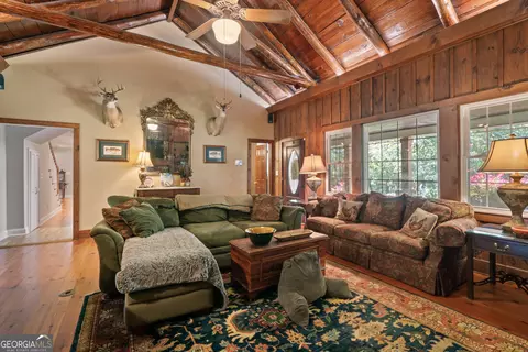 Living - 1905 Johnson Rd, Macon, GA 31220 photo 5 of 6
