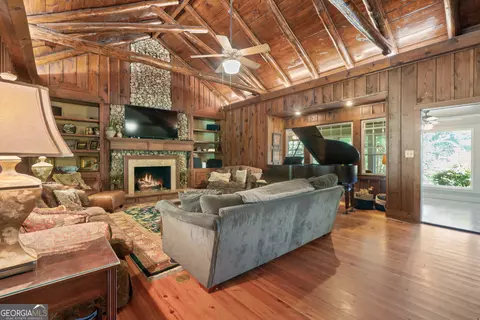 Living - 1905 Johnson Rd, Macon, GA 31220 photo 1 of 6