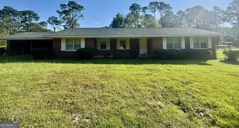 120 Essex Rd, Swainsboro, GA 30401