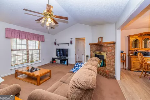Living - 1190 Jackson Lake Rd, Jackson, GA 30233 photo 2 of 2