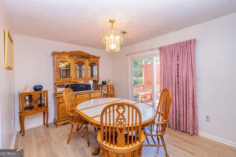 Dining - 1190 Jackson Lake Rd, Jackson, GA 30233 photo 1 of 1