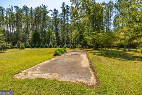 Exterior - 1190 Jackson Lake Rd, Jackson, GA 30233 photo 8 of 11