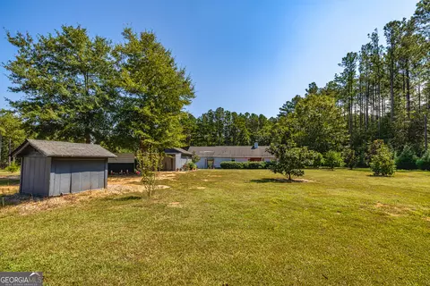 Exterior - 1190 Jackson Lake Rd, Jackson, GA 30233 photo 9 of 11