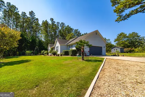 Exterior - 1190 Jackson Lake Rd, Jackson, GA 30233 photo 3 of 11