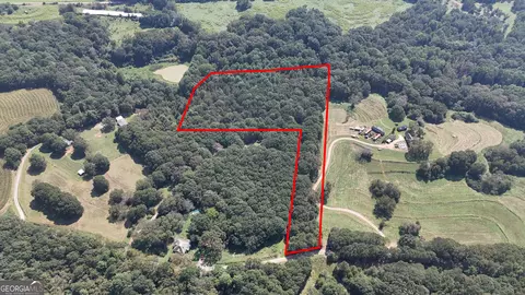 499 Aderhold Rd, Carnesville, GA 30521