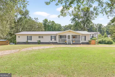 91 Neal St, Commerce, GA 30529