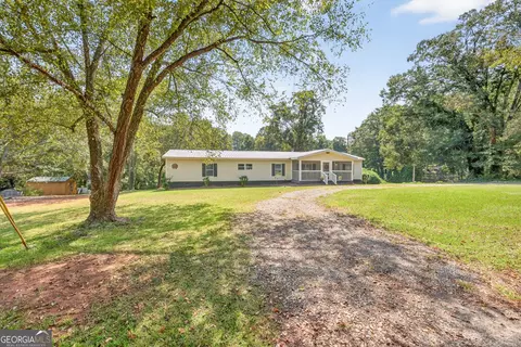 91 Neal St, Commerce, GA 30529 photo 2