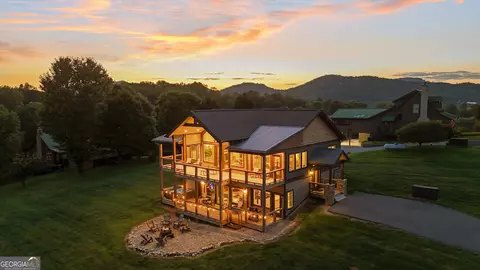 Undisclosed, Sevierville, TN 37862