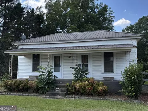 626 Rockmart Rd, Villa Rica, GA 30180