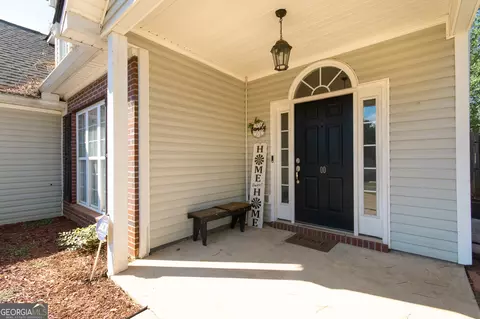Exterior - 300 Old Pond Rd, Lagrange, GA 30241 photo 2 of 9