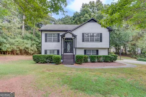454 Cedar Ridge Dr, Winder, GA 30680