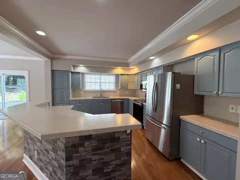Kitchen - 400 Sapling Ct, Temple, GA 30179 photo 6 of 7