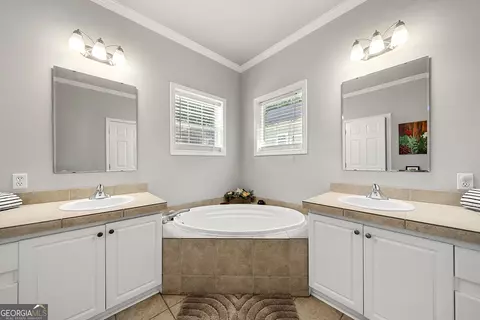 Bath - 400 Sapling Ct, Temple, GA 30179 photo 3 of 5