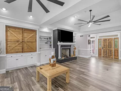Living - 967 Five Points Rd, Barnesville, GA 30204 photo 1 of 6