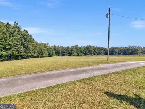 Exterior - 967 Five Points Rd, Barnesville, GA 30204 photo 16 of 24