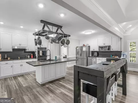 Kitchen - 967 Five Points Rd, Barnesville, GA 30204 photo 1 of 10
