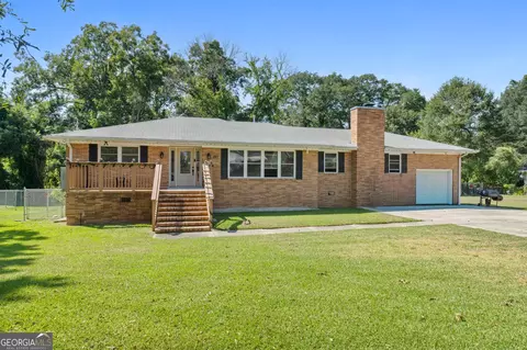 221 N 14th St, Griffin, GA 30223