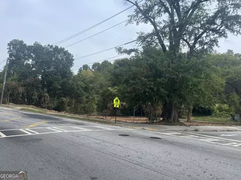 82 W Lake Ave SW, Atlanta, GA 30314