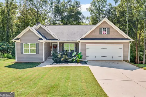 214 Cannon Crk, Homer, GA 30547