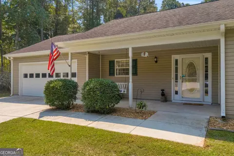 4010 Grove Trl, Loganville, GA 30052
