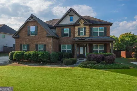 210 Birchin Dr, Woodstock, GA 30188