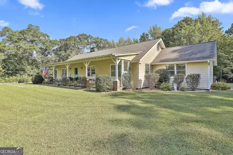 235 Lees Lake Rd, Fayetteville, GA 30214