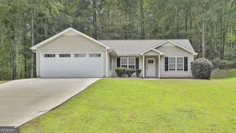 20 Beaver Ct, Newnan, GA 30263